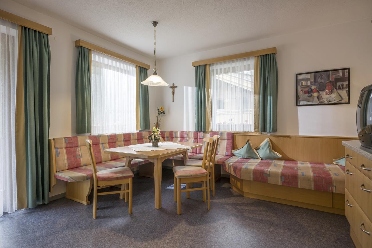 Regina Appartement Tux